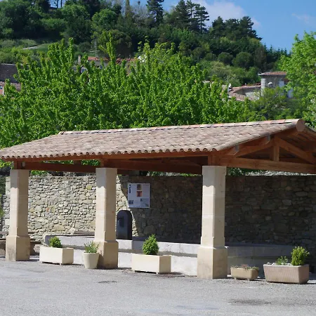 Logis Le Champ De Mars 3*