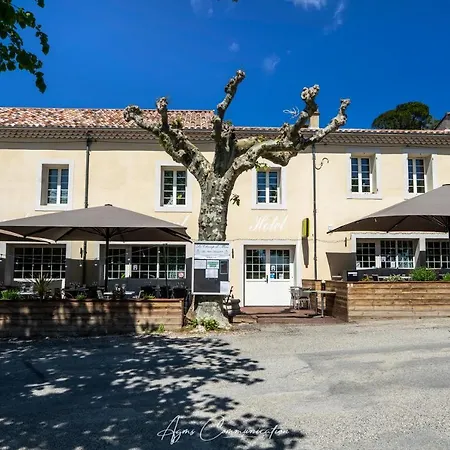 Otel Logis Le Champ De Mars