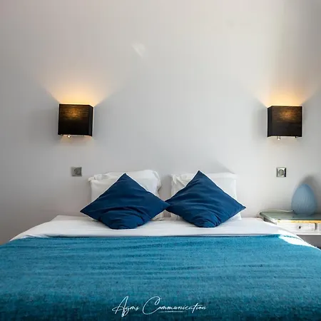 Logis Le Champ De Mars 3* Puy-Saint-Martin