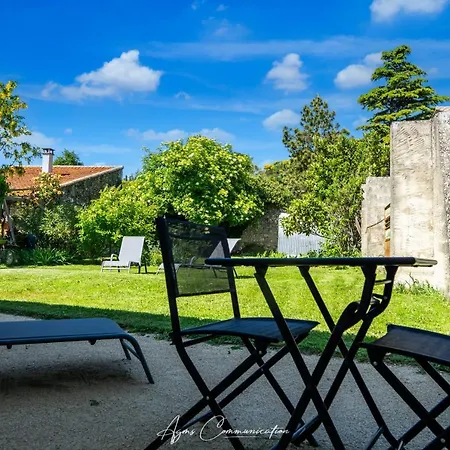 Otel Logis Le Champ De Mars