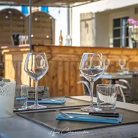 Logis Du Champ De Mars Hotel Puy-Saint-Martin