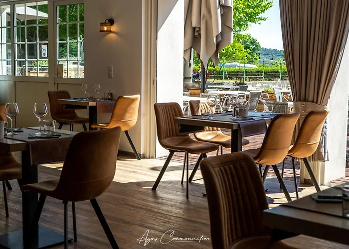 Logis Le Champ De Mars 3* Puy-Saint-Martin